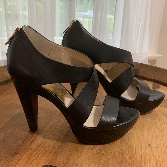 Michael Kors | Elena Black Leather Zip Back Peep Toe Strappy Platform Heels 7M - Picture 1 of 17